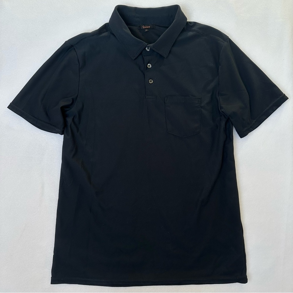 Quince Men’s Dark Navy Polo Size M Short Sleeve Propique Performance with Pocket
